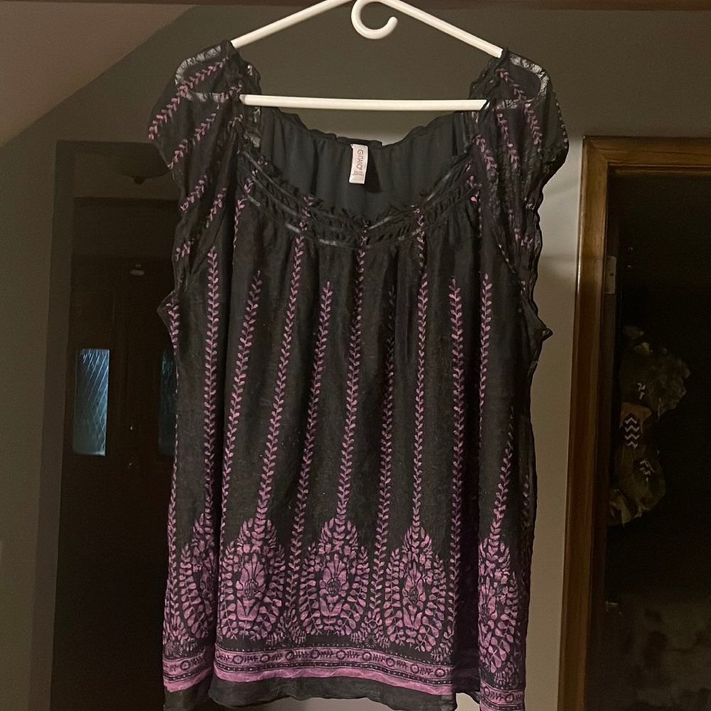 Gitano black and purple shirt